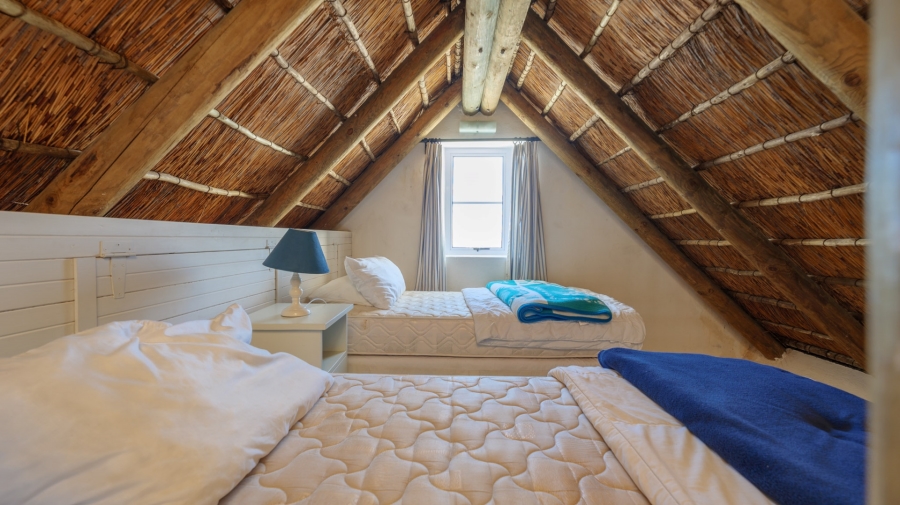 6 Bedroom Property for Sale in Struisbaai Western Cape